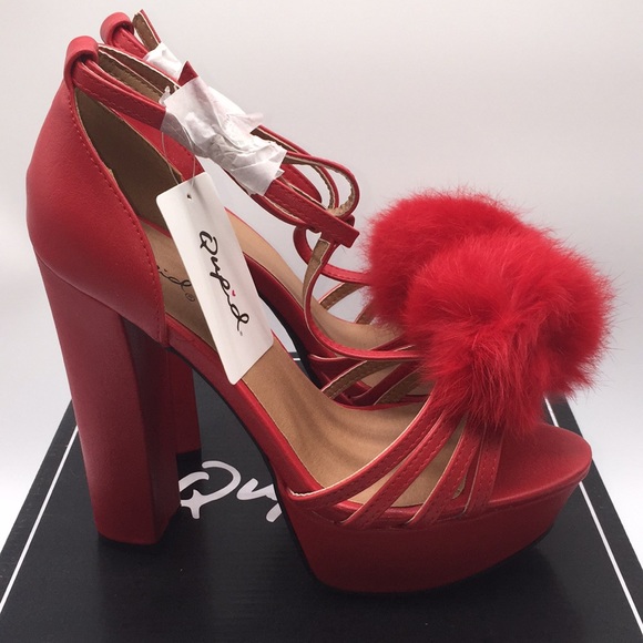 Qupid Woman’s Red Pumps Platform Heels Open Toe Real Rabbit Fur Pom Poms Size 7 - Picture 5 of 16